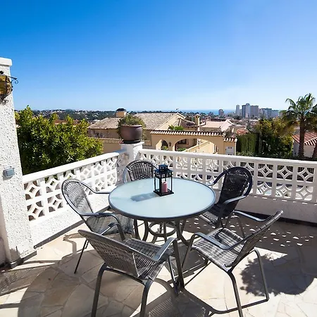 Holiday Benarevo